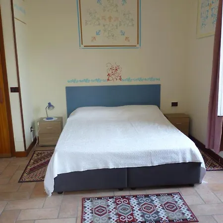 Palazzo Del Provveditore Vista Apartment Desenzano del Garda